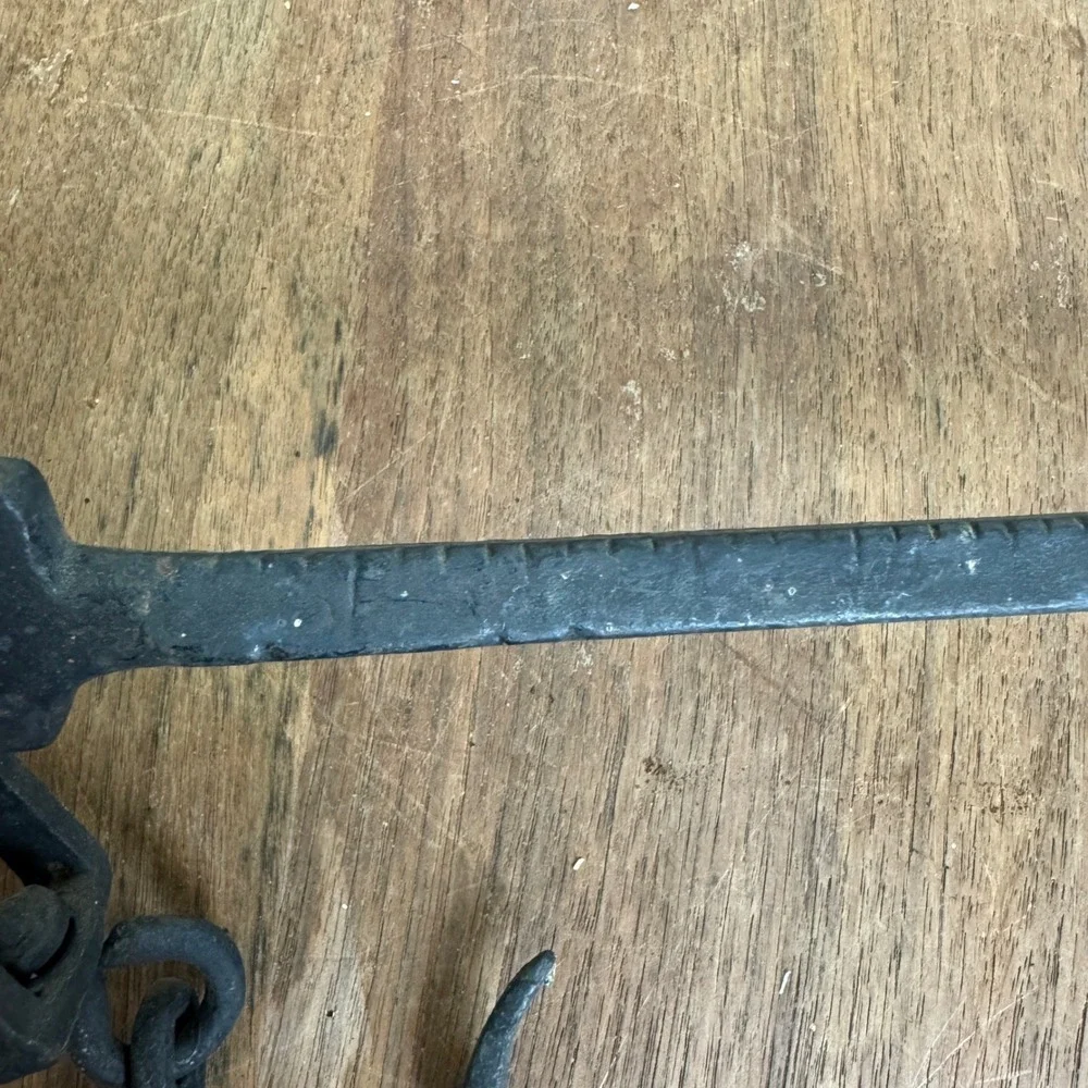 Vintage Antique Black Cast Iron Hanging Scale with Weight‎ Farmhouse Decor